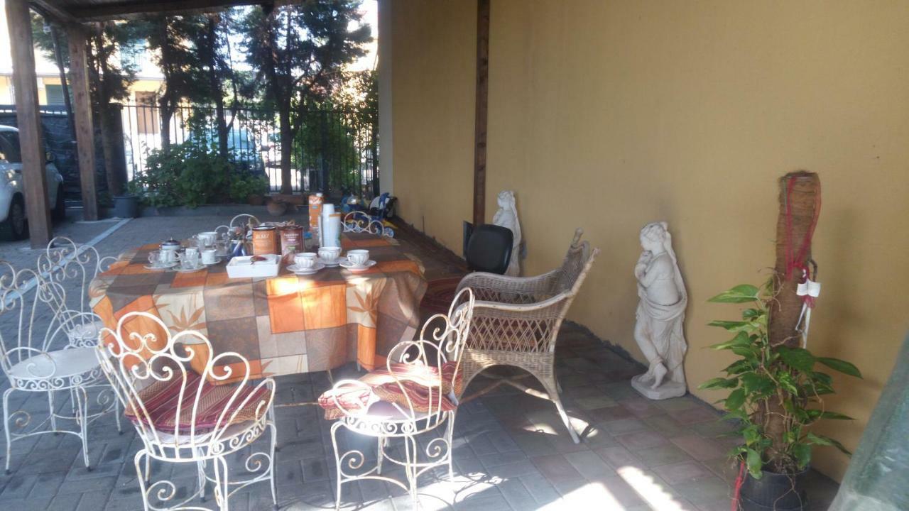 Bed & Breakfast Kalinka Bed & Breakfast Motta Sant' Anastasia Exterior photo